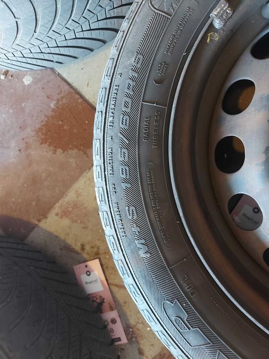 Felgi stalowe z oponami 15 cali