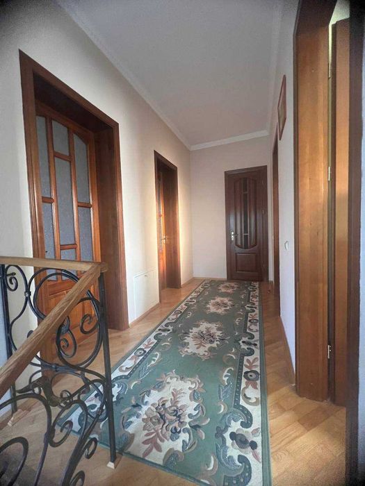 Оренда будинку в Мурованому