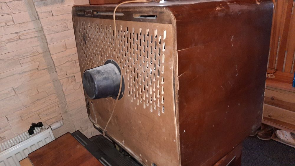 Telewizor  TESLA