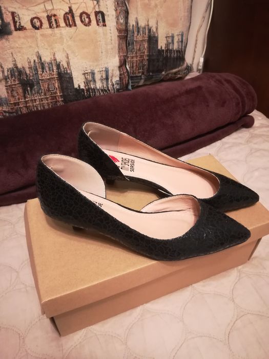 Sapatos de senhora 3 pares.