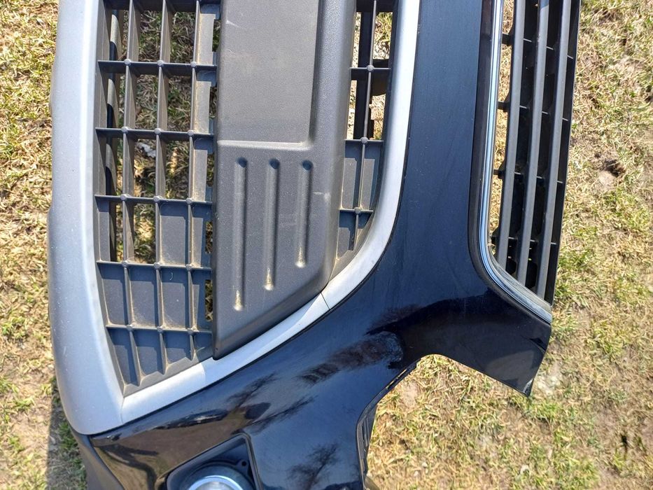 Zderzak przedni Ford Kuga Mk 1 kolor F8-czarny