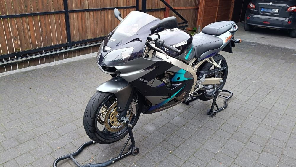 zx9r 2000 w Twojej okolicy? Sprawdź kategorię Motocykle i Skutery