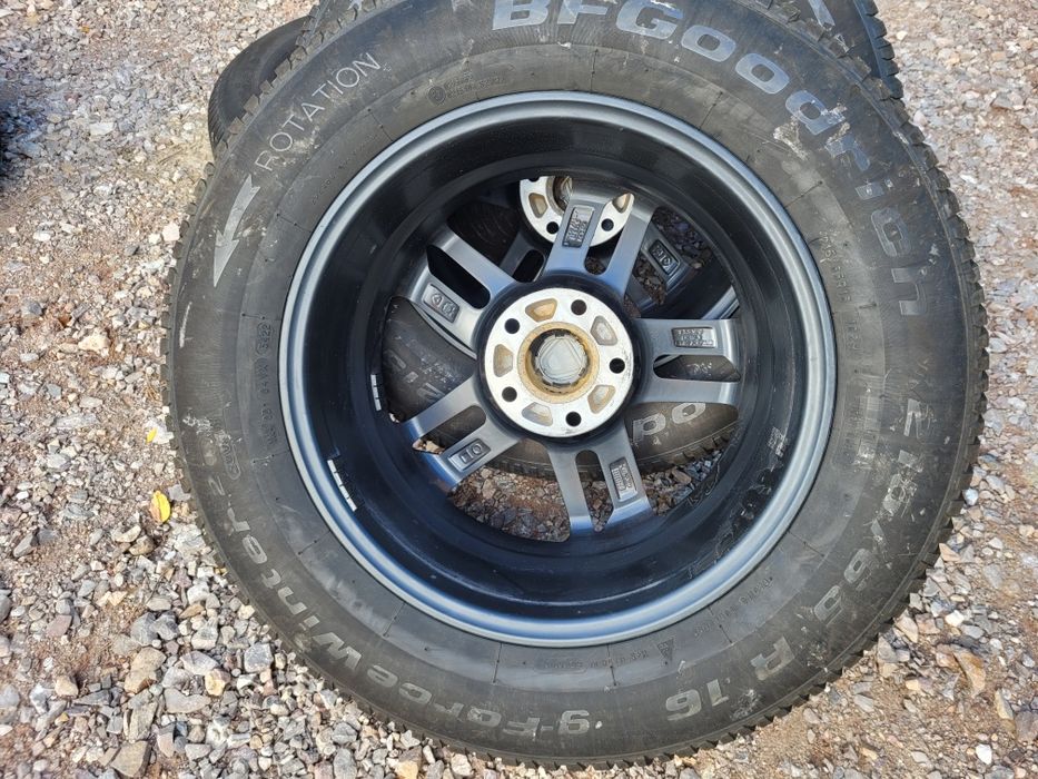 Koła Alufelgi 5x114.3  Dacia Duster  i inne opony zimowe 215 65 r16
