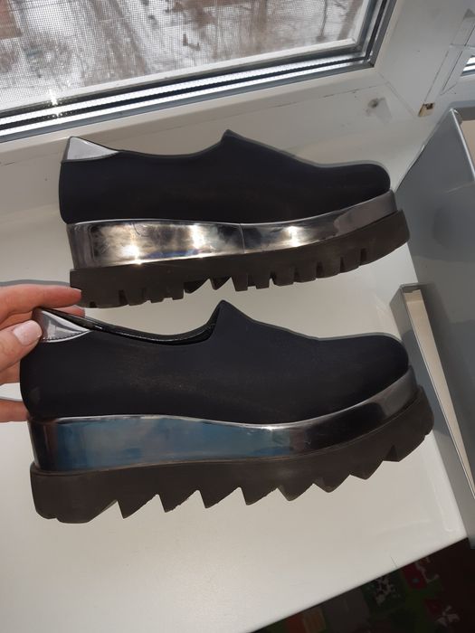 продам классные туфли на тракторной подошве