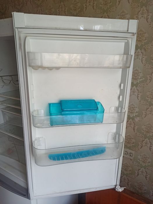 Холодильник Zanussi