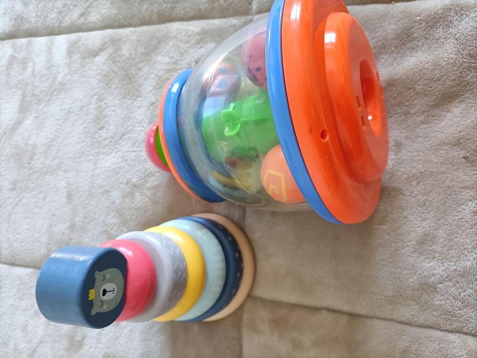 Lote brinquedos bebé encaixe e bolinhas