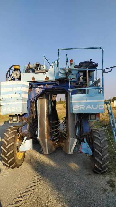 Kombaj do porzeczek aronii braud 2620         2520  posiadam cześci