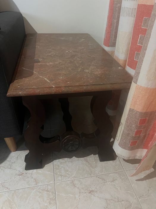 Mesa de centro retangular