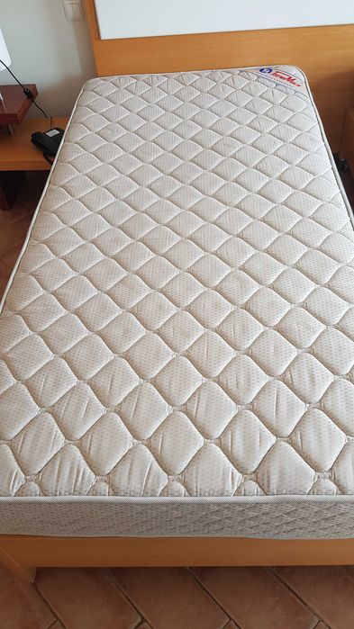 Colchão para cama de solteiro - 10 unidades disponíveis