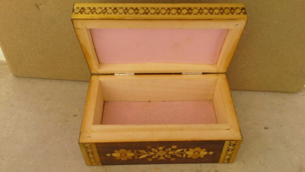 Caixa de artesanato russa