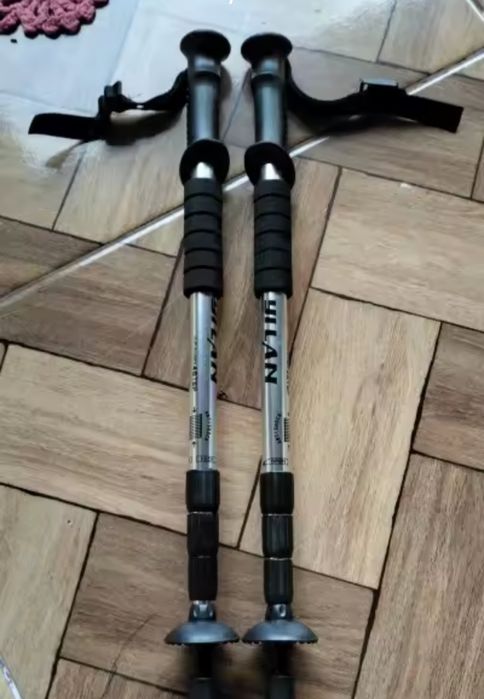 Тркинговые палки для скандинавской ходьбы  520 грн за пару
