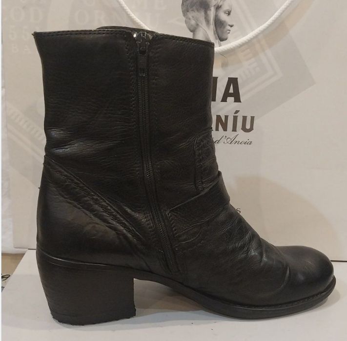 Продам женские кожаные с утеплителем ботинки Clarks. Англия