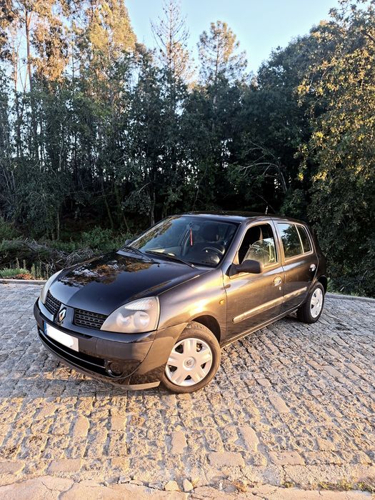 Renault Clio 1.2 i Expression 179000 km 02 — photo 2