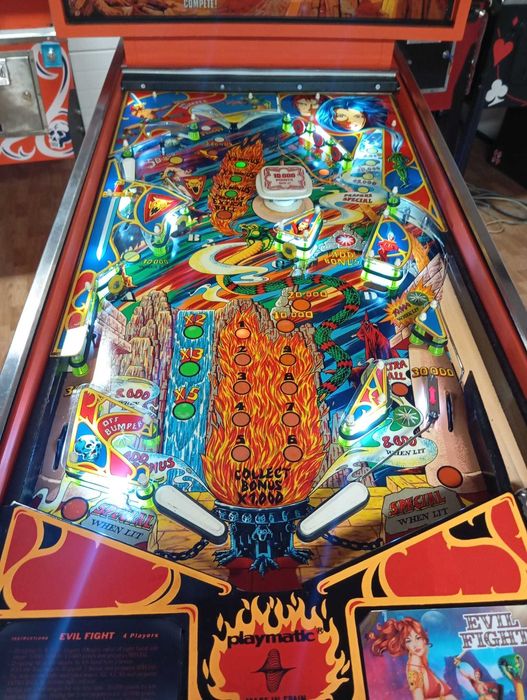 Pinball Flipper Evil Fight