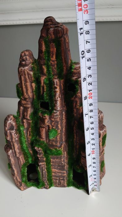 Skałka z żywicy do akwarium