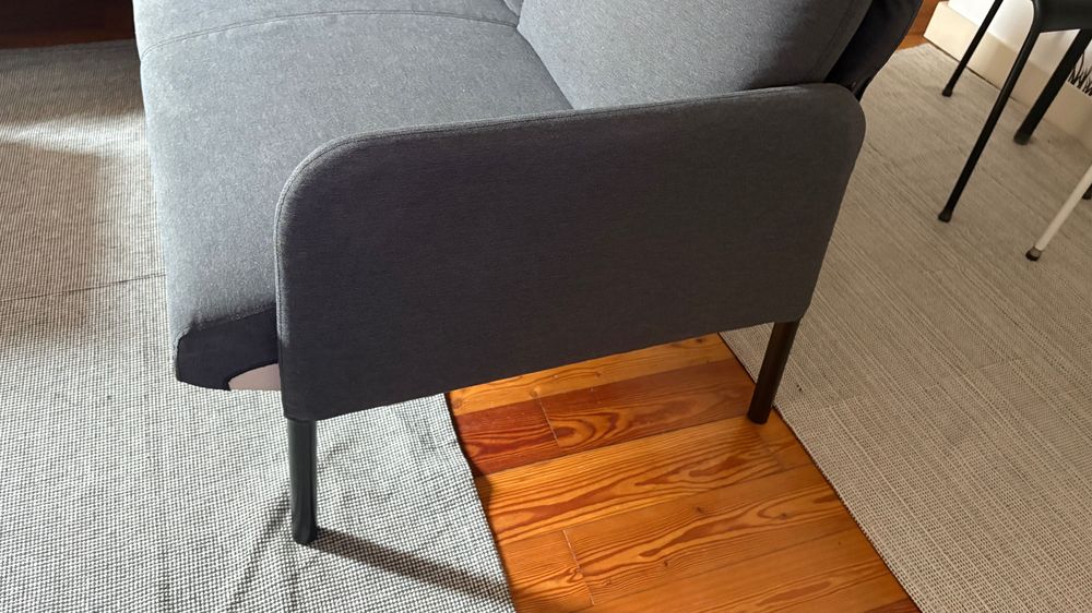Vendo sofá de 2 lugares