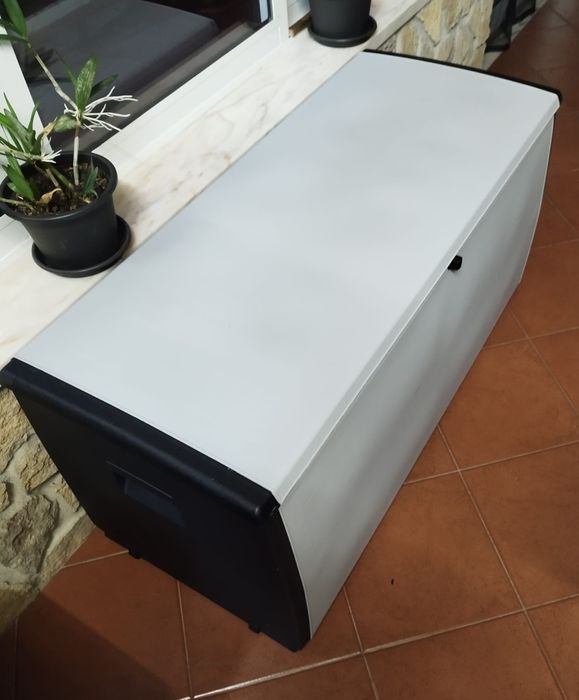 Arca de resina Spaceo