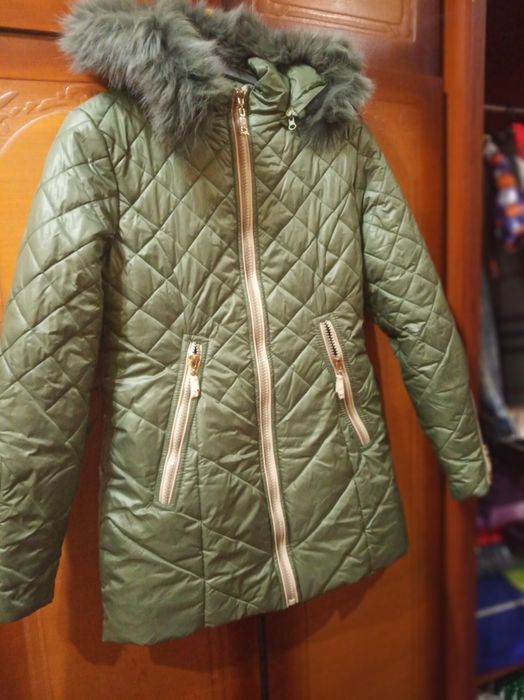Курточка новая зимняя теплая