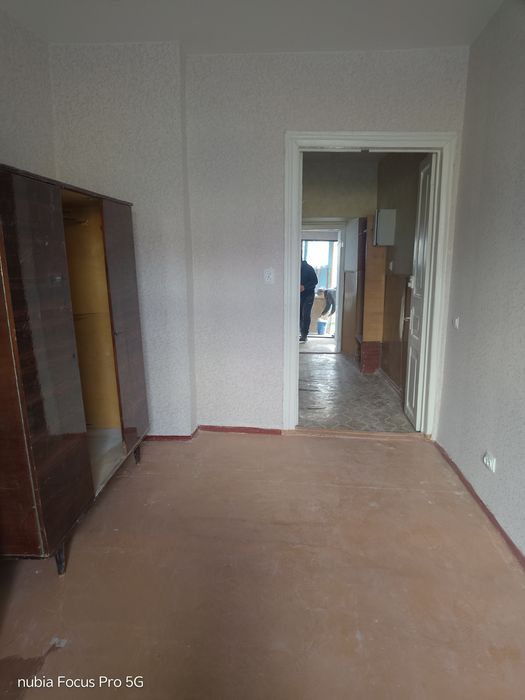 Продам квартиру у центрі міста Ромни