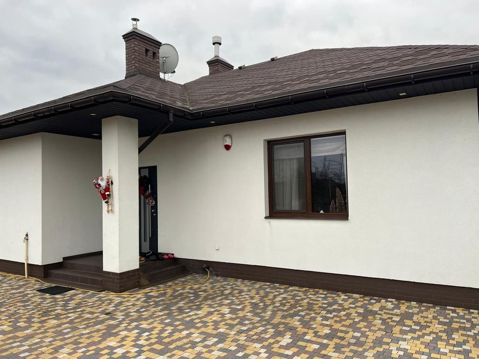 Продаж будинку 135 м кв + 6 сот землі Конопниця за 99900 дол