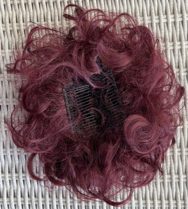 Premium Ultra włosy doczepiane, mahoń, kok z grzebieniami 3.