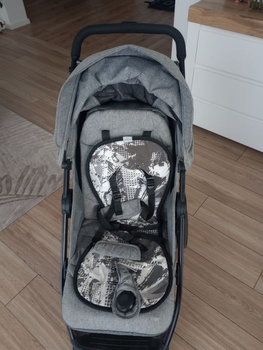 Sprzedam wózek spacerowy