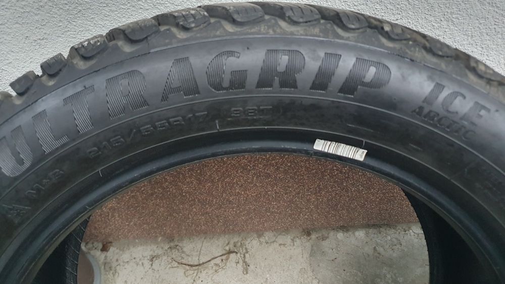 Opony zimowe goodyear ultragrip arctic w bardzo dobrym stanie