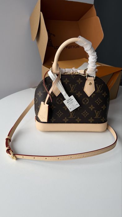 Сумка Louis Vuitton Alma BB