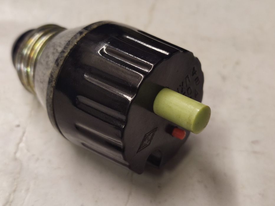 Запобіжник автоматичний УХЛ - 4