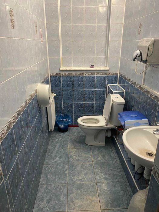 Центр Спаська офіс в бізнес-центрі 166 кв.м. ремонт ціна 165 тис.у.о.