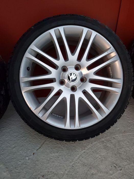 Титани з резиною r18