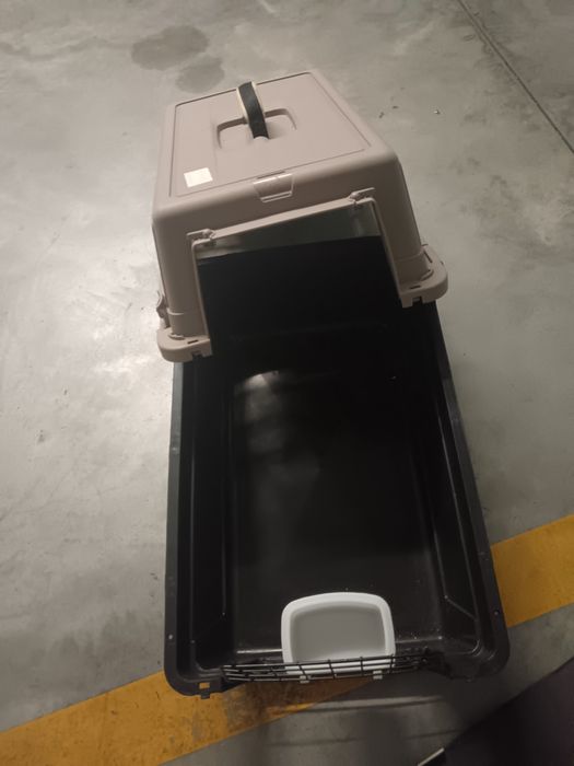 Caixa transportadora