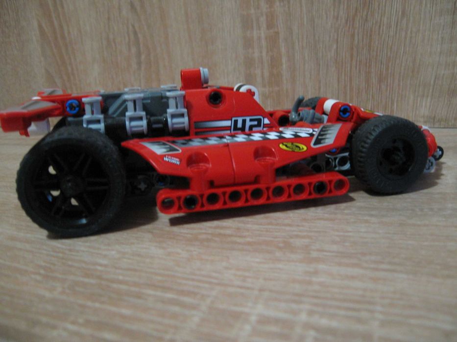 LEGO 42011 Technic Samochód wyścigowy
