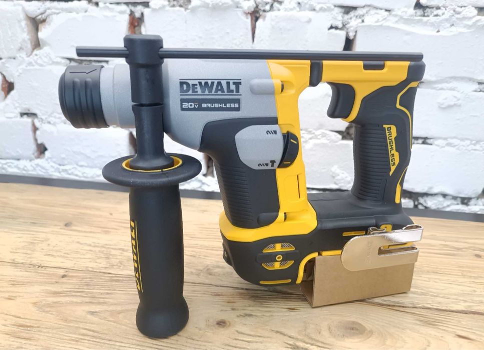 Акумуляторний безщітковий перфаратор Dewalt DCH172 20v.
