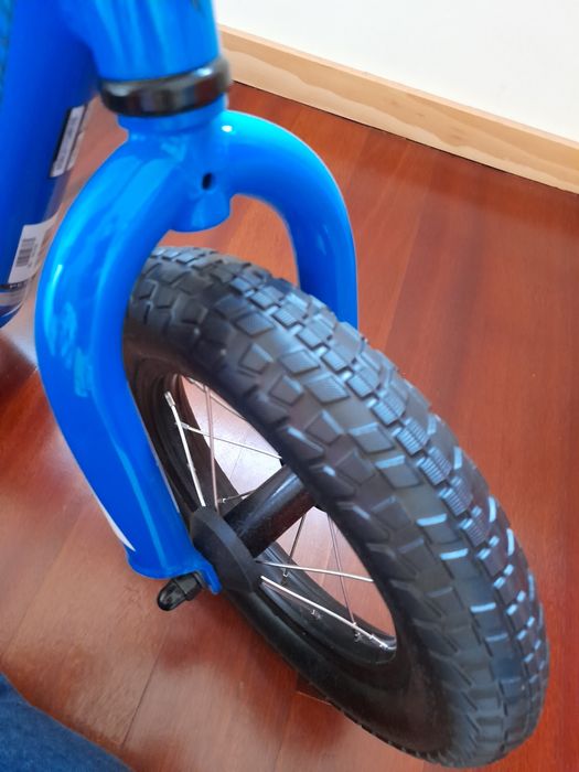 Bicicleta para criança sem pedais Specialized Hot Walk