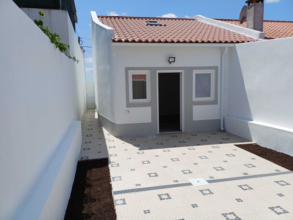 Moradia acabadinha de remodelar!