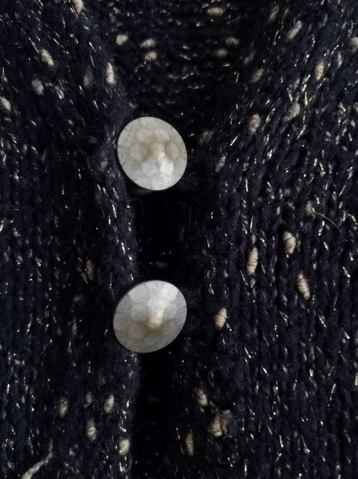 Kardigan sweter damski czarny że złotą nitką