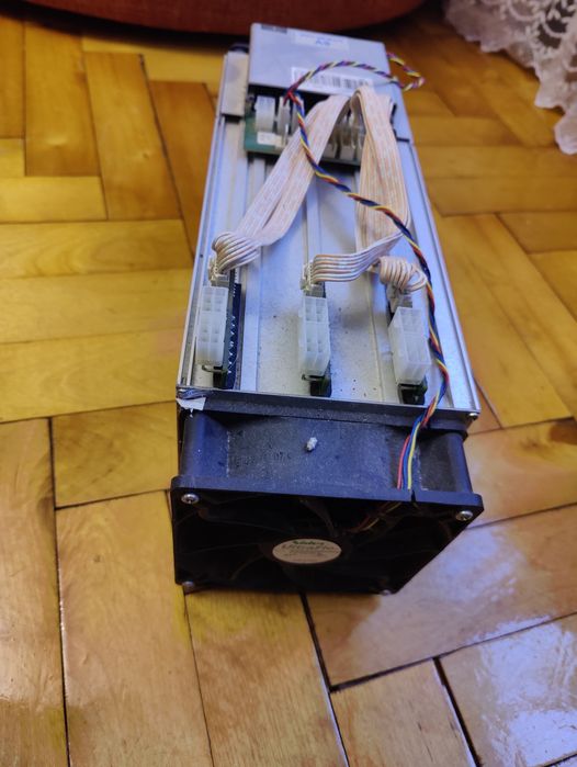 Innosilicon a 9 Zec ASIC