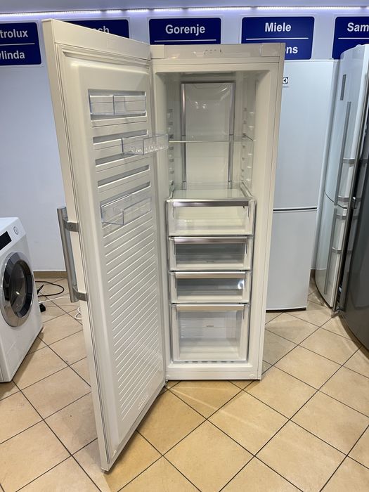 *Zamrażarka*Lodówka*Chłodziarka*