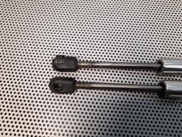 Amortecedor da mala VOLKSWAGEN Bora (1J2)