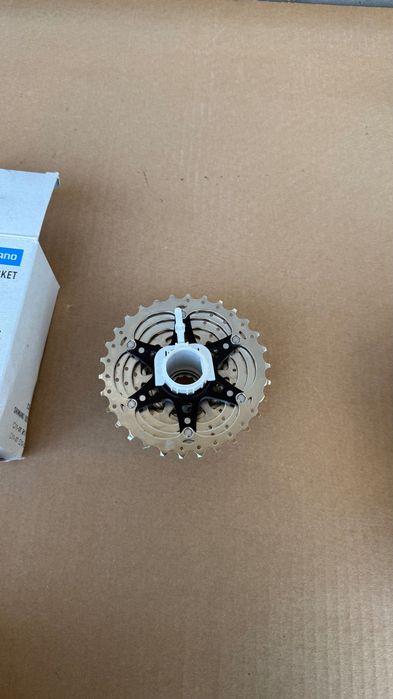 Kaseta SHIMANO 105 CS-R7000
