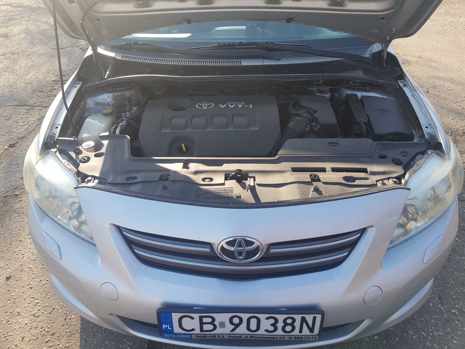Toyota Corolla 1.6 124KM + HAK