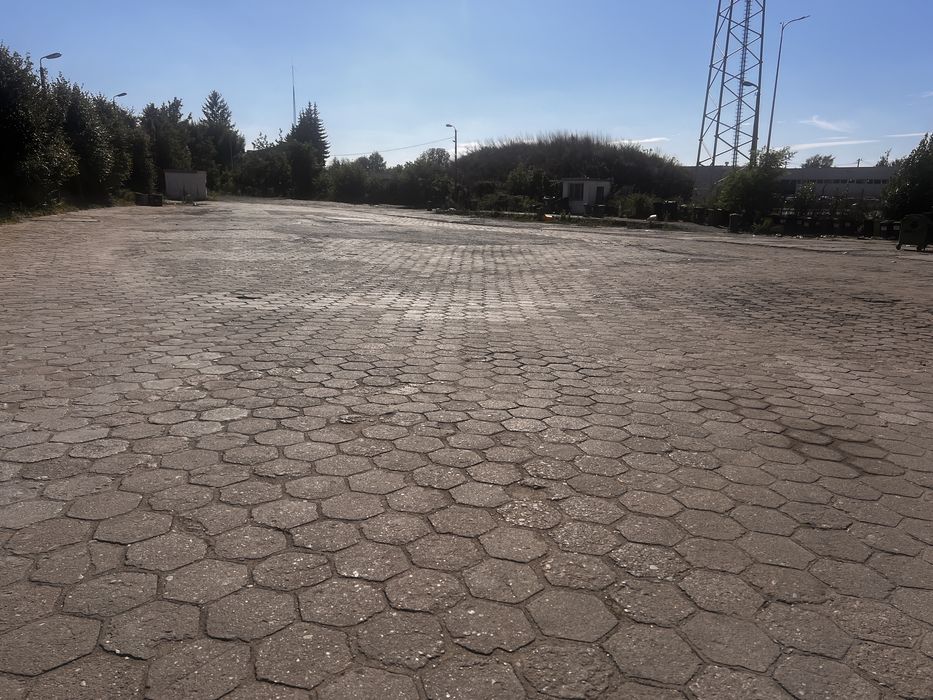 Wynajme plac wraz z biurami i warsztatem