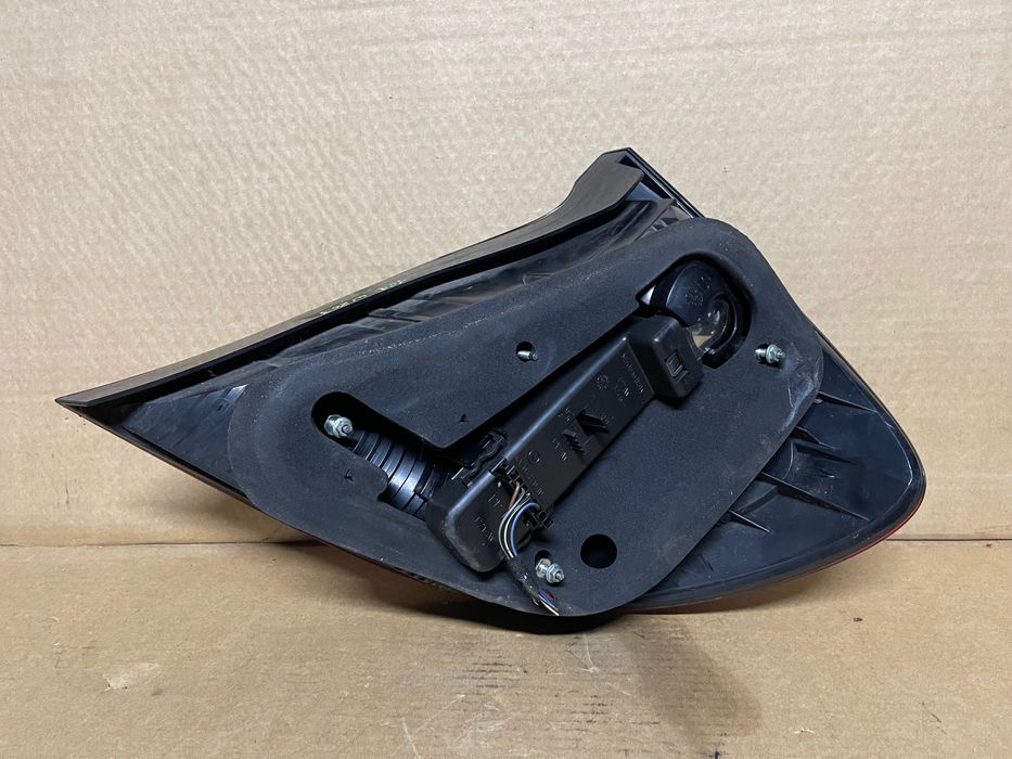 FAROLIM TRAS ESQUERDO MERCEDES W203 SPORT COUPE C200 C220