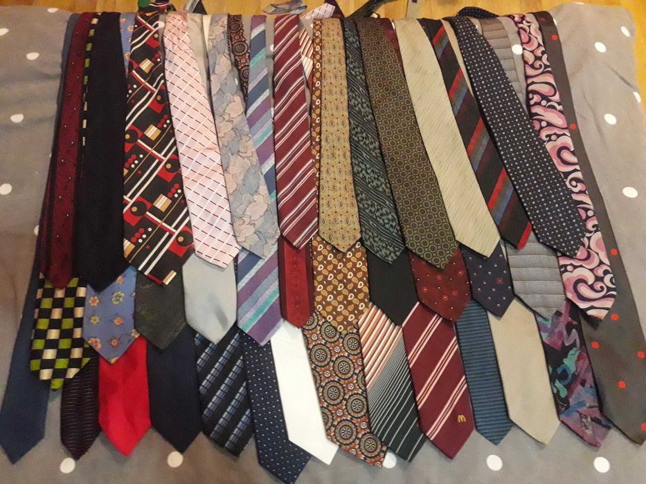 Галстуки по 100 грн фірмові оригінал