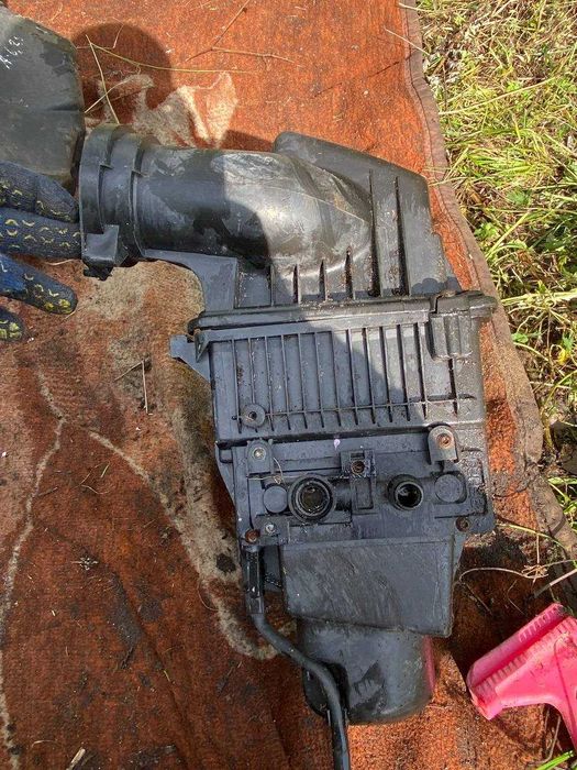 Корпус повітряного фільтра фильтра Peugeot 307 2.0HDI Пежо 9643015880C