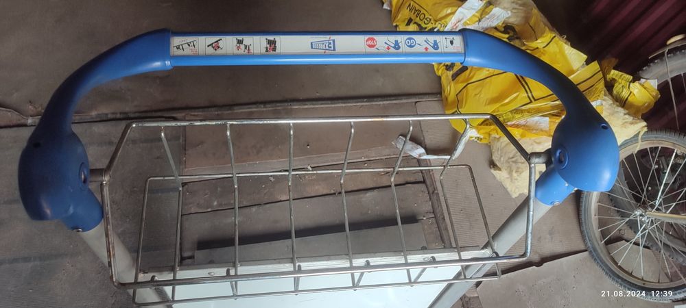 Тачка для багажу або автомайстерні