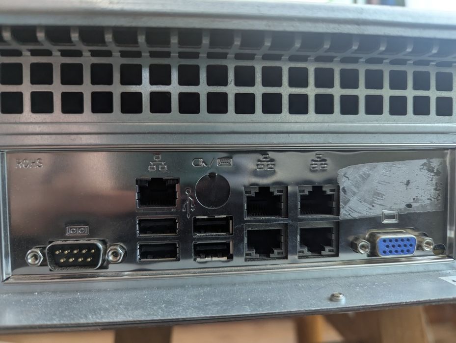 Сервер SuperMicro 2U X9Dri-LN4F+