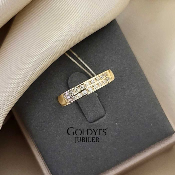 Złoty pierścionek z cyrkoniami obrączka próby złota 585