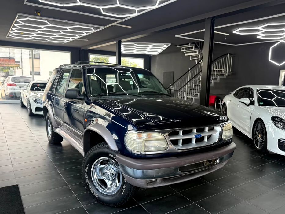 Ford 1995 року в гарному стані